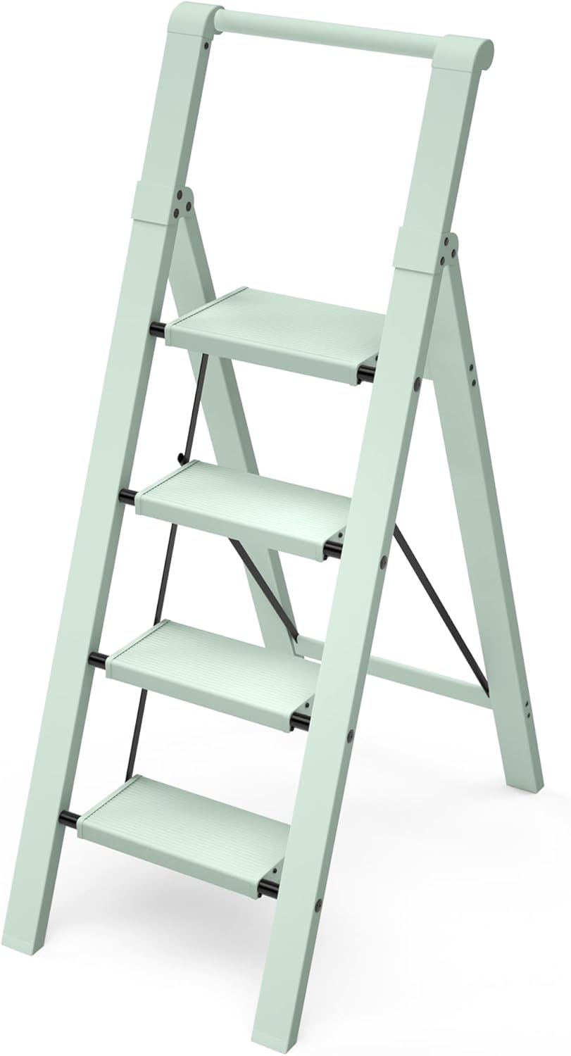 Taranta 3 Step Ladder, Lightweight Aluminum Step Stool with Convenient Handgrip, Folding Ladder with Anti-Slip Pedals, 330lbs Capacity Stepladder for Home, Office, Kitchen - White