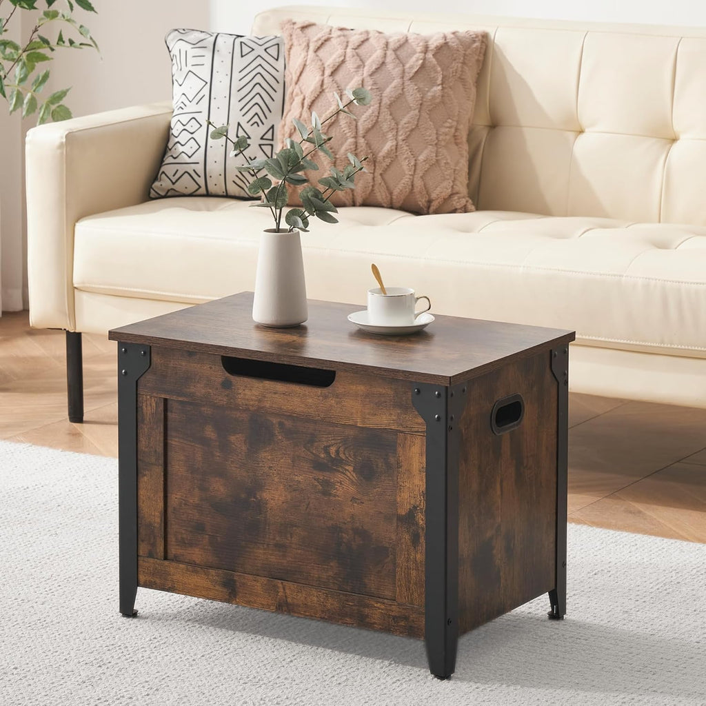 GAOMON Storage Chest, Storage Bench with Safety Hinge, Farmhouse Style Wooden Trunk Chest for Entryway, Bedroom, Living Room, Rustic Brown